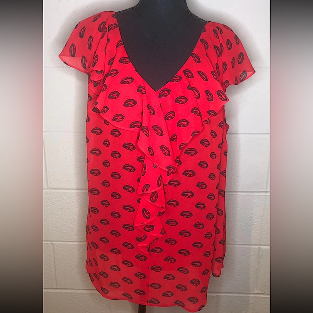 Red Ruffle V-Neck Women's Top with Lip Print